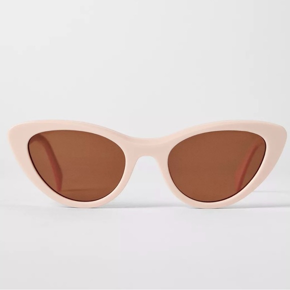 Kate Moss x Zara Cat eye sunglasses w plastic frames NWT. Lmtd Collaboration.